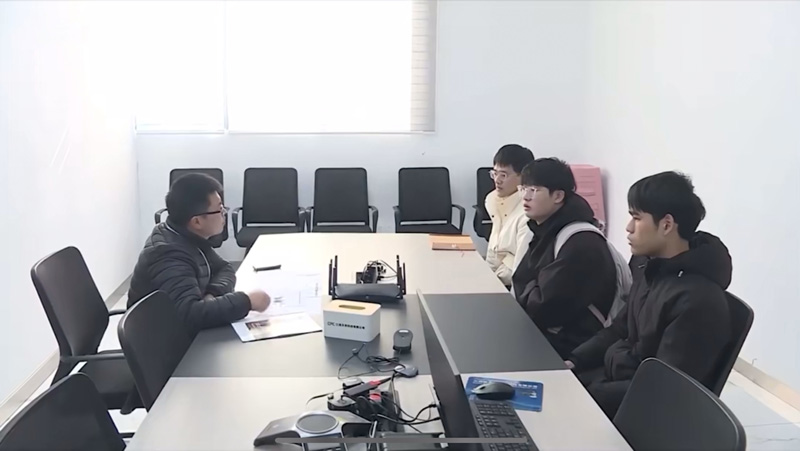 P3wTRcpXM6L4YxTtgdyMp0YtGxveyVZR6n3O1z81